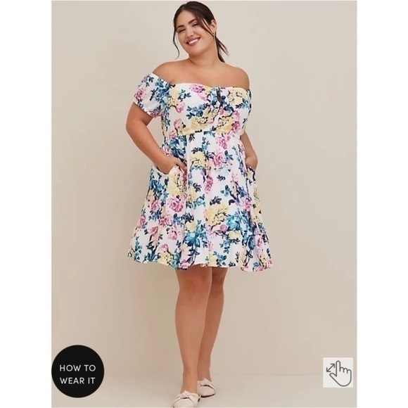 torrid Dresses & Skirts - ⛱️Torrid Mini Gauze Puff Sleeve Floral Skater Dress